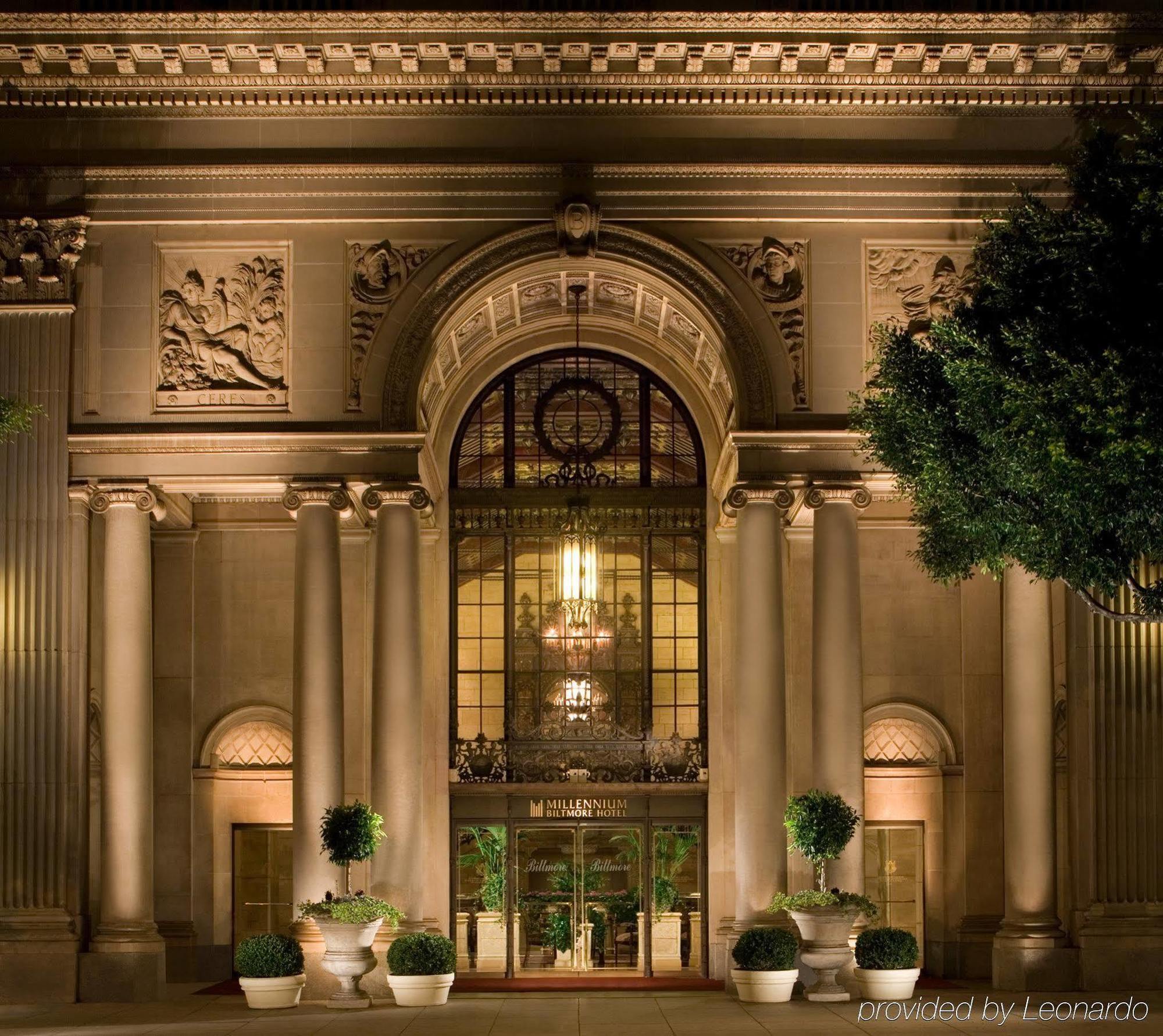 The Biltmore Angeles Hotel 4*